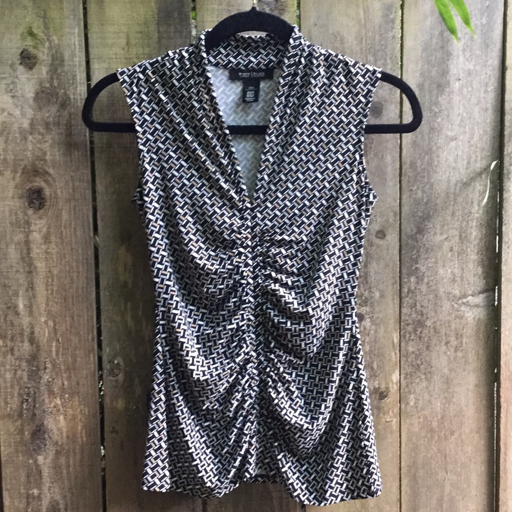 white house/black market knit sleeveless top XS
